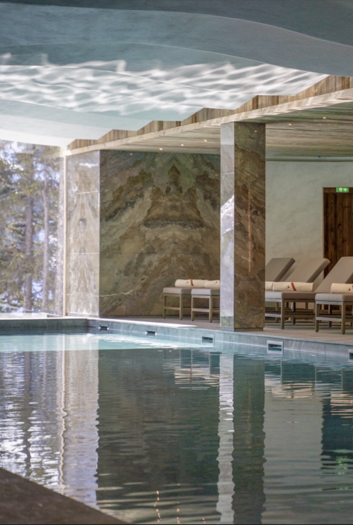 pool antares meribel